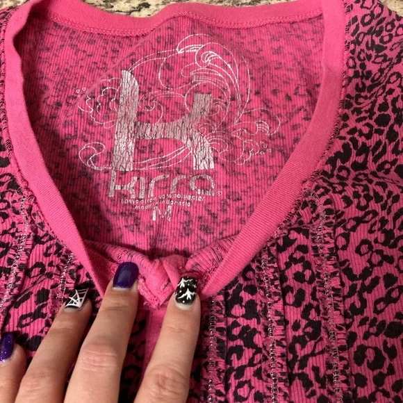 Kirra juniors medium ribbed long sleeve top. - Picture 3 of 3